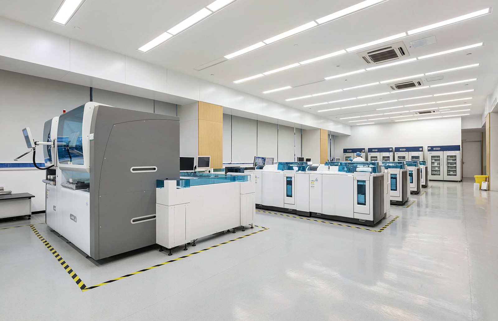 1703814024557409.jpg C01磨练实验室大场景-3(1).jpg